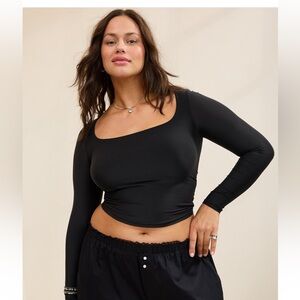 NWT SMOOTHEZ Square Neck Long Sleeve T-Shirt